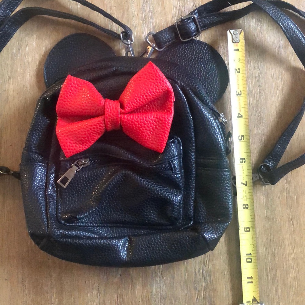 Minnie Mouse backpack - Picture 3 of 3
